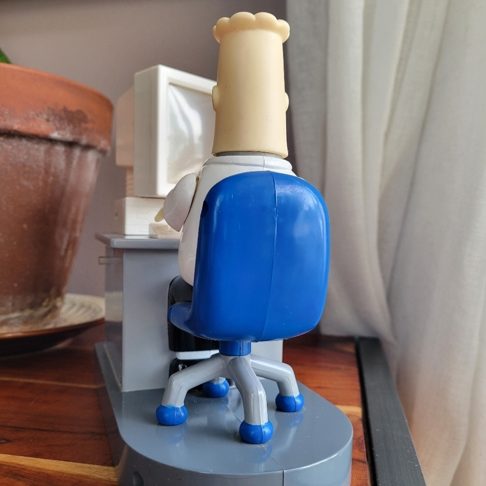 DILBERT 1998 Electronic M&M Candy Dispenser Computer Office Desk As Is - Picture 6 of 14